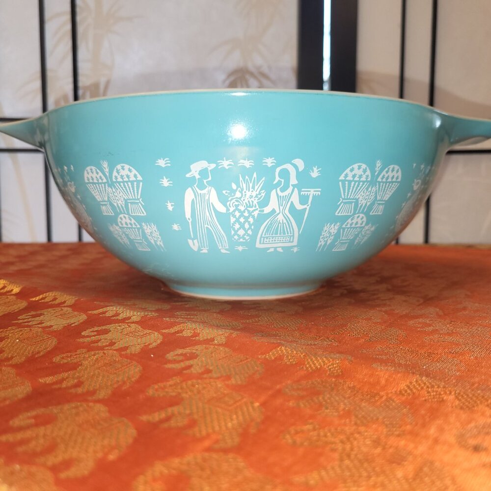 Vintage 4 Qt Pyrex Large Amish Butterprint Mixing Bowl Turquoise #444